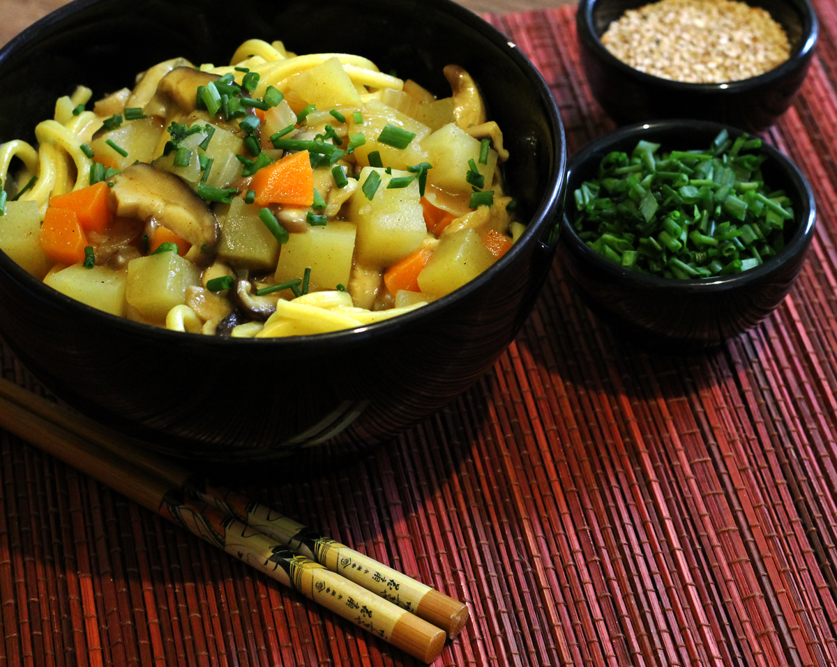 Karê - Curry Japones com macarrão
